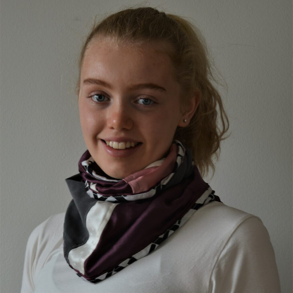 Guðrún Borghildur silkislæða silk scarves